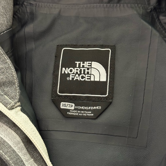 The North Face Women's W Venture Jacket Gray Outdoor HY Vent 2.5L Size XS - Picture 2 of 7